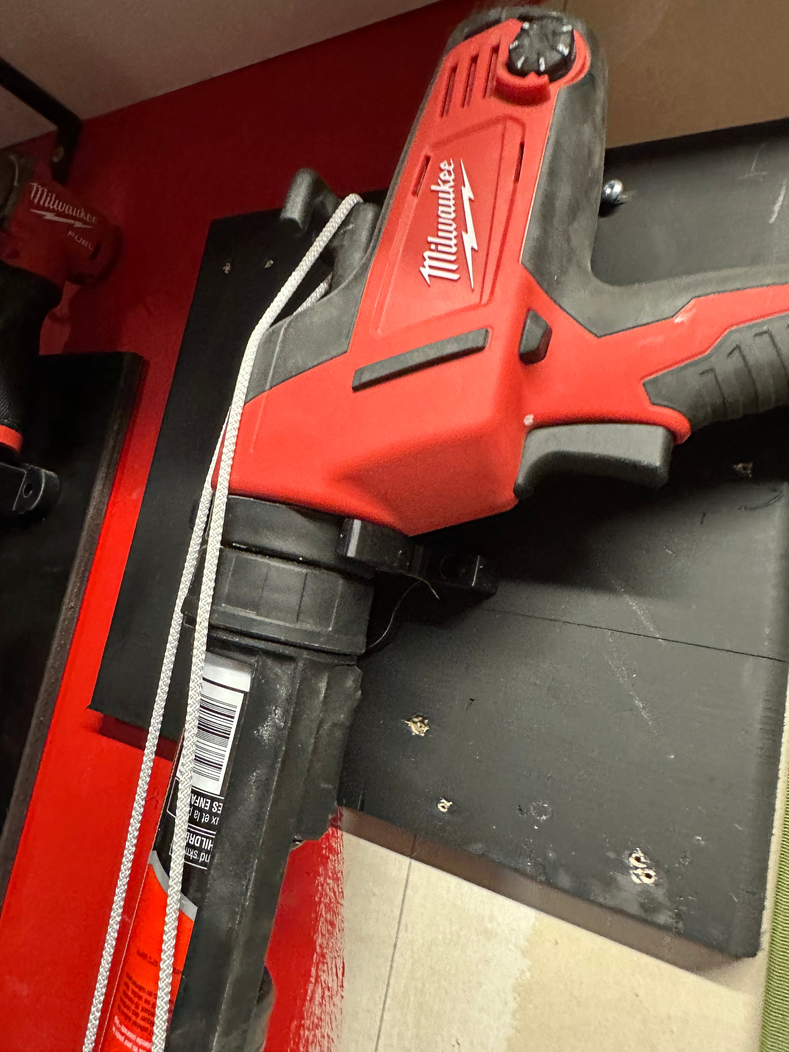 Milwaukee M18 caulking Gun Mount