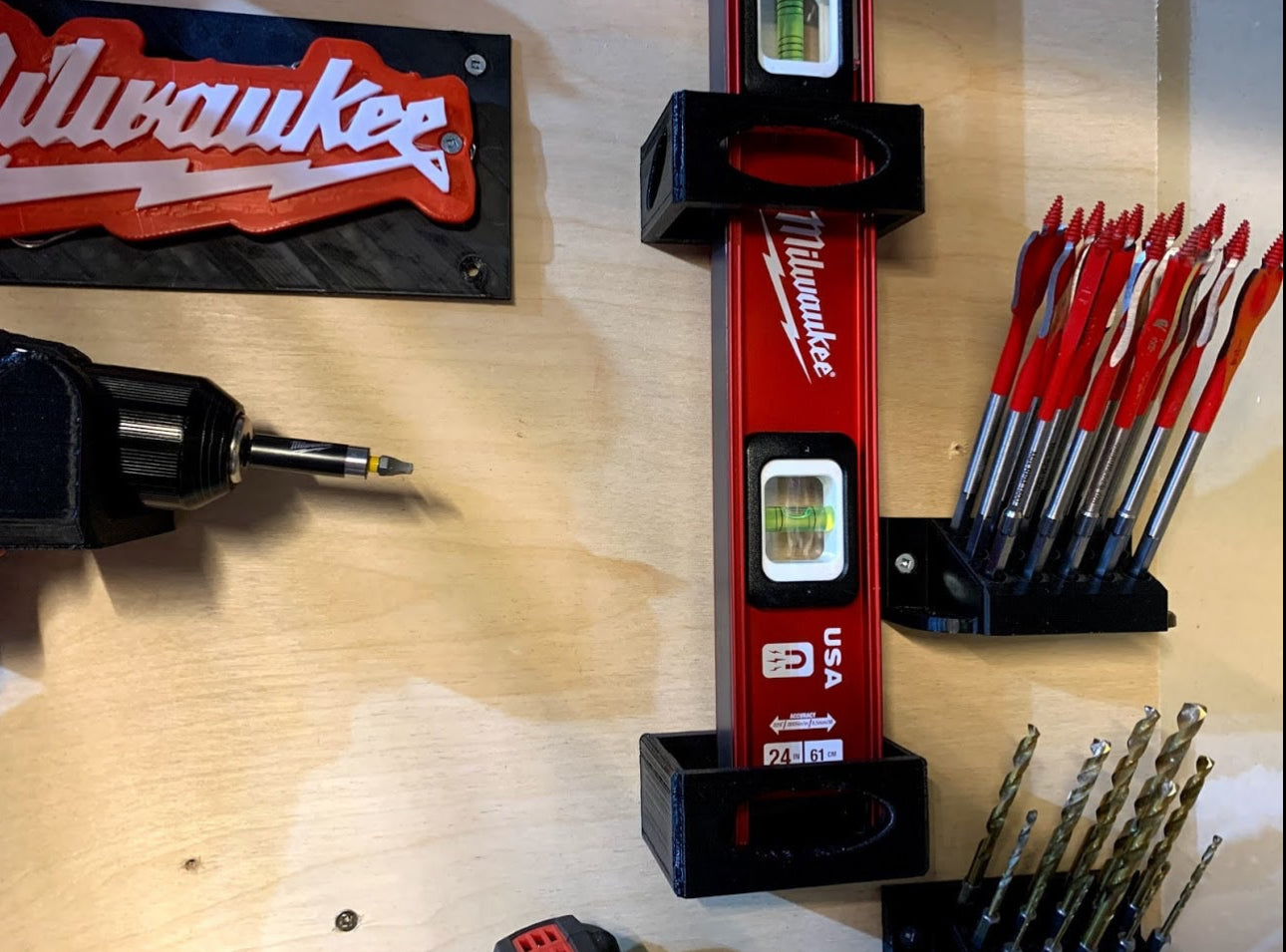 Wall Level holder .STL