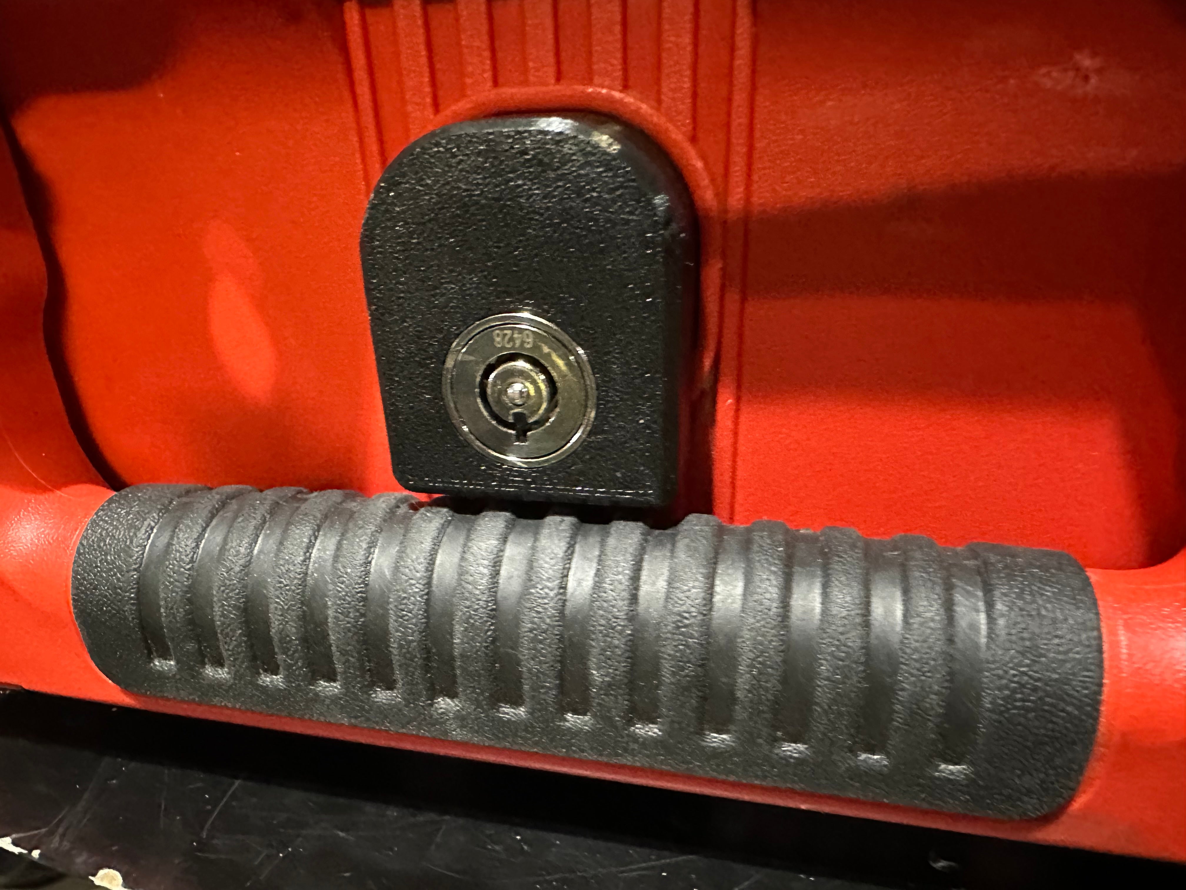 Milwaukee small Packout Stack Lock