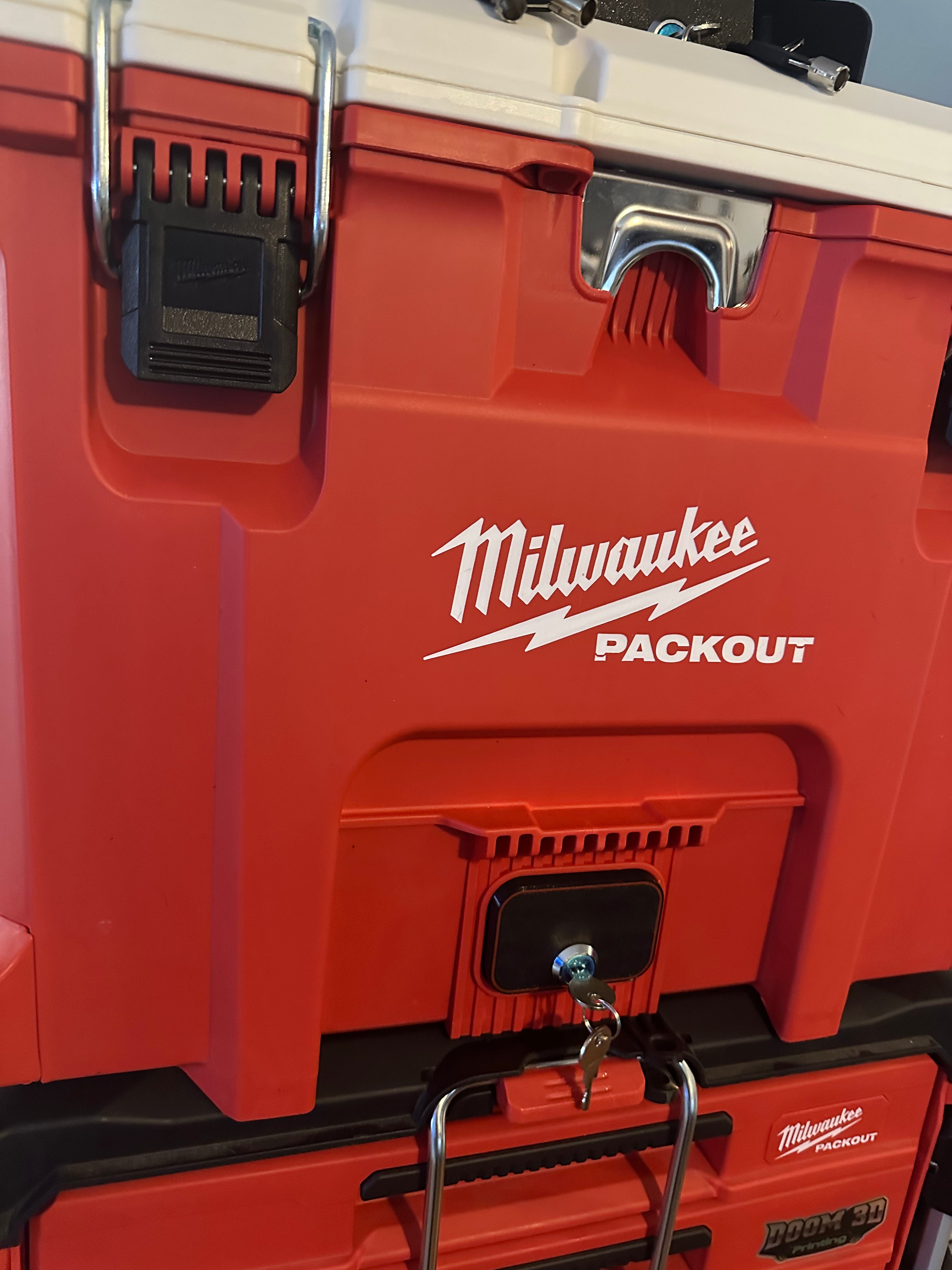 Milwaukee Large Packout Stack Lock