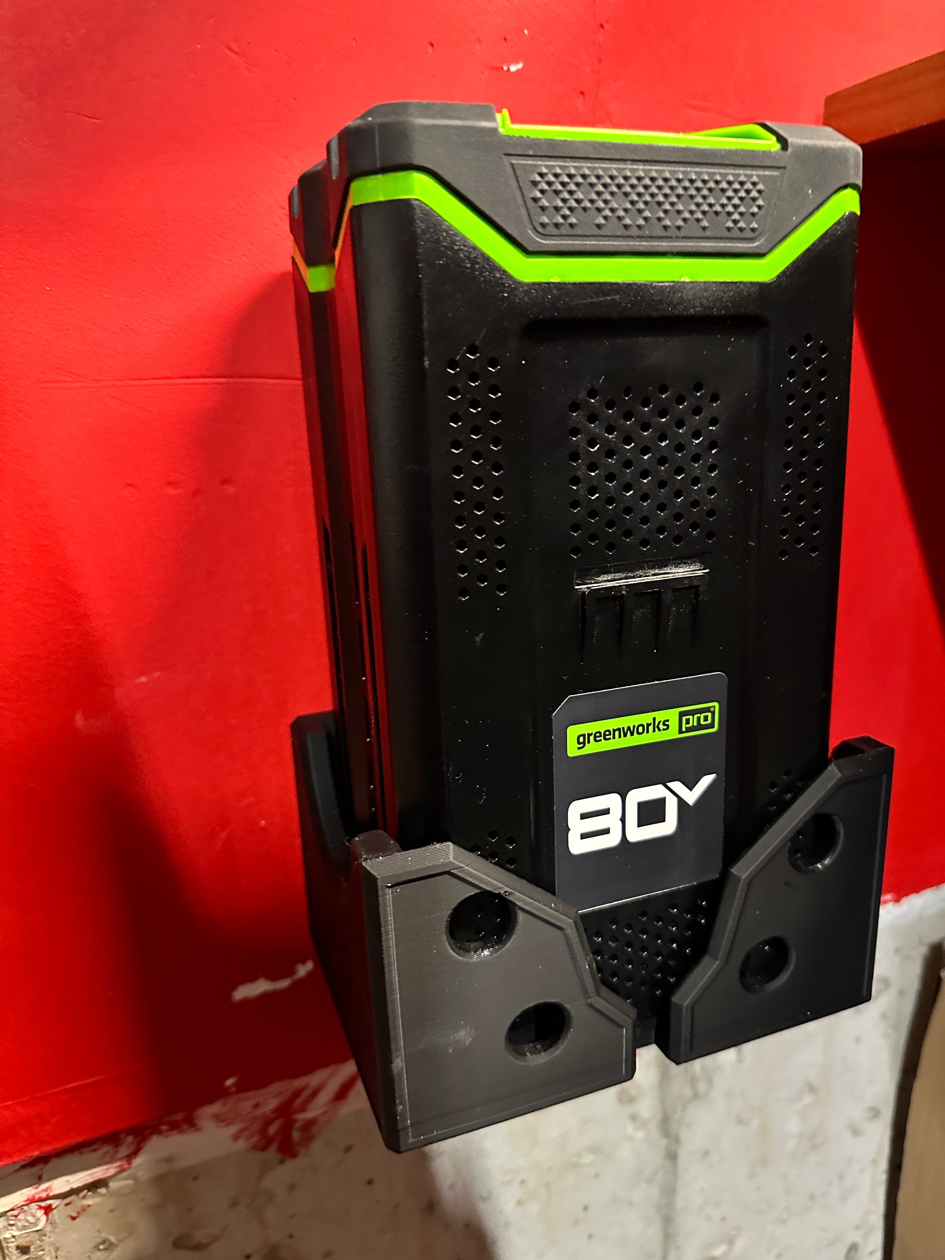 Greenworks 80v battery mount
