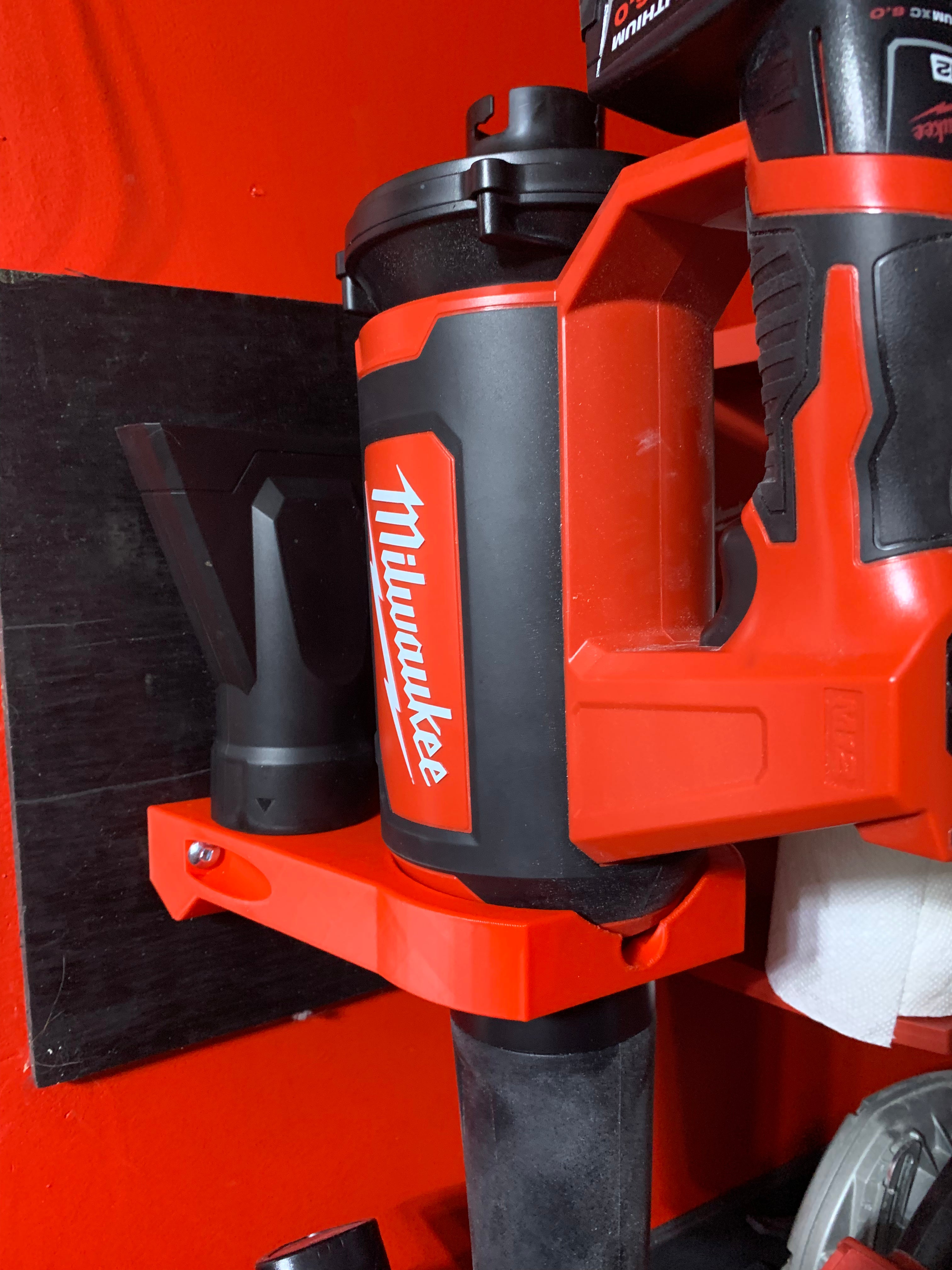 Milwaukee M12 leaf blower wall mount