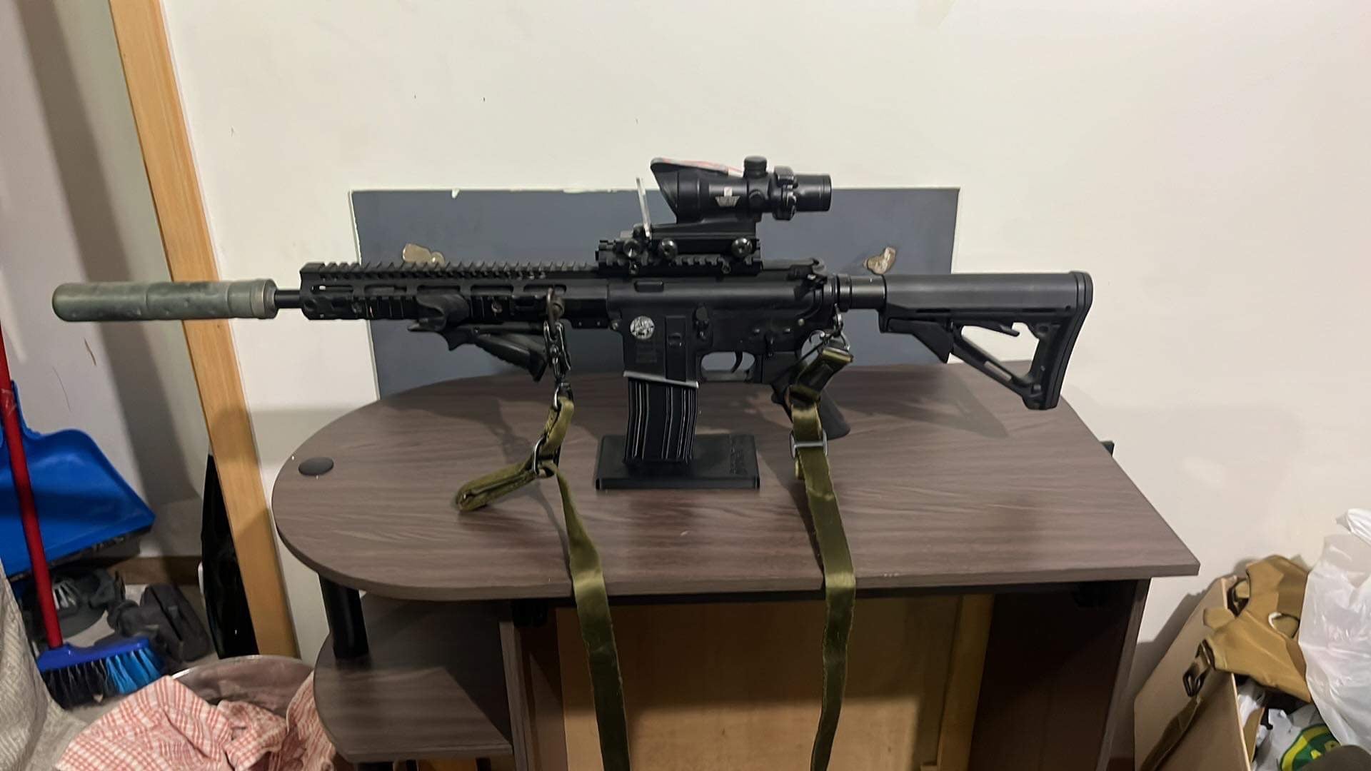 M4/M16 airsoft Desk mount