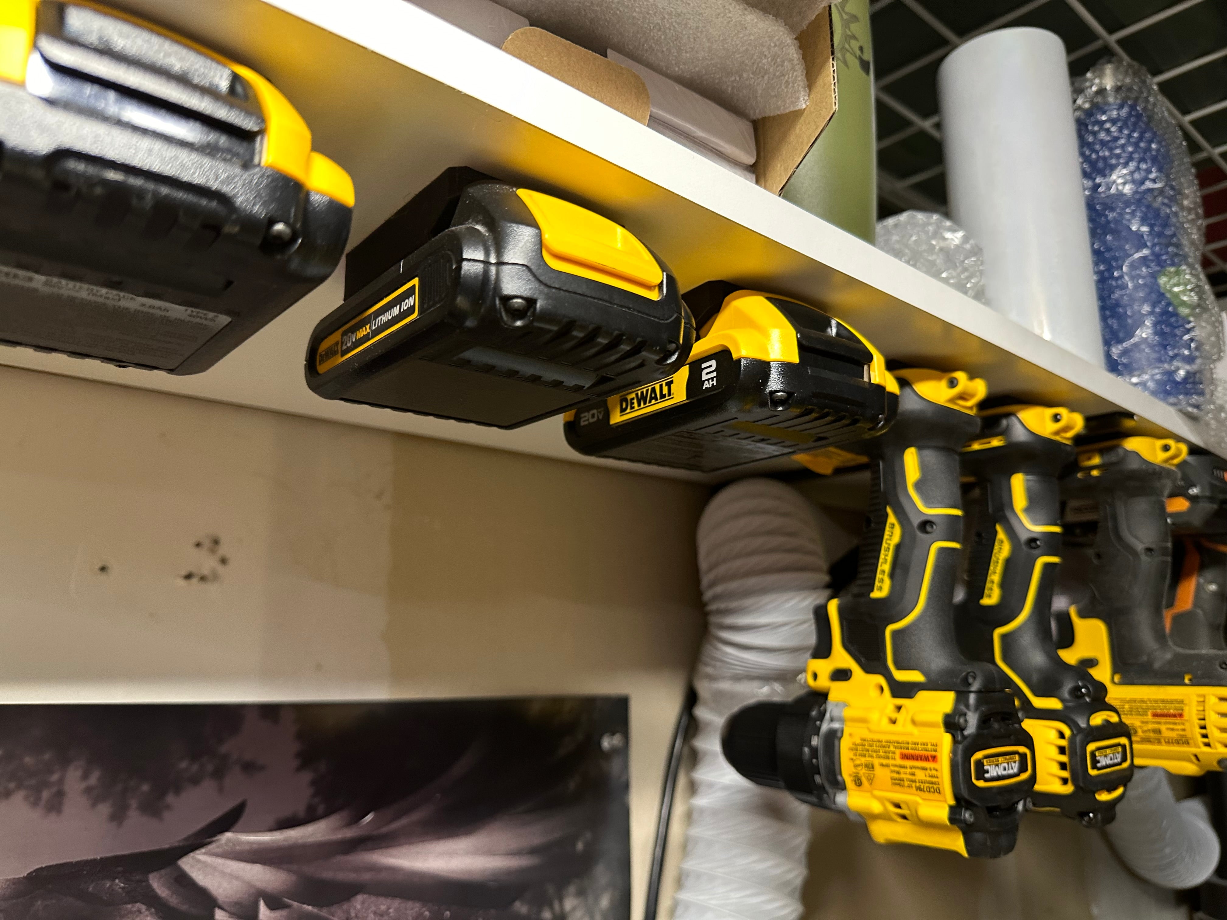 locking Dewalt 20V battery holder