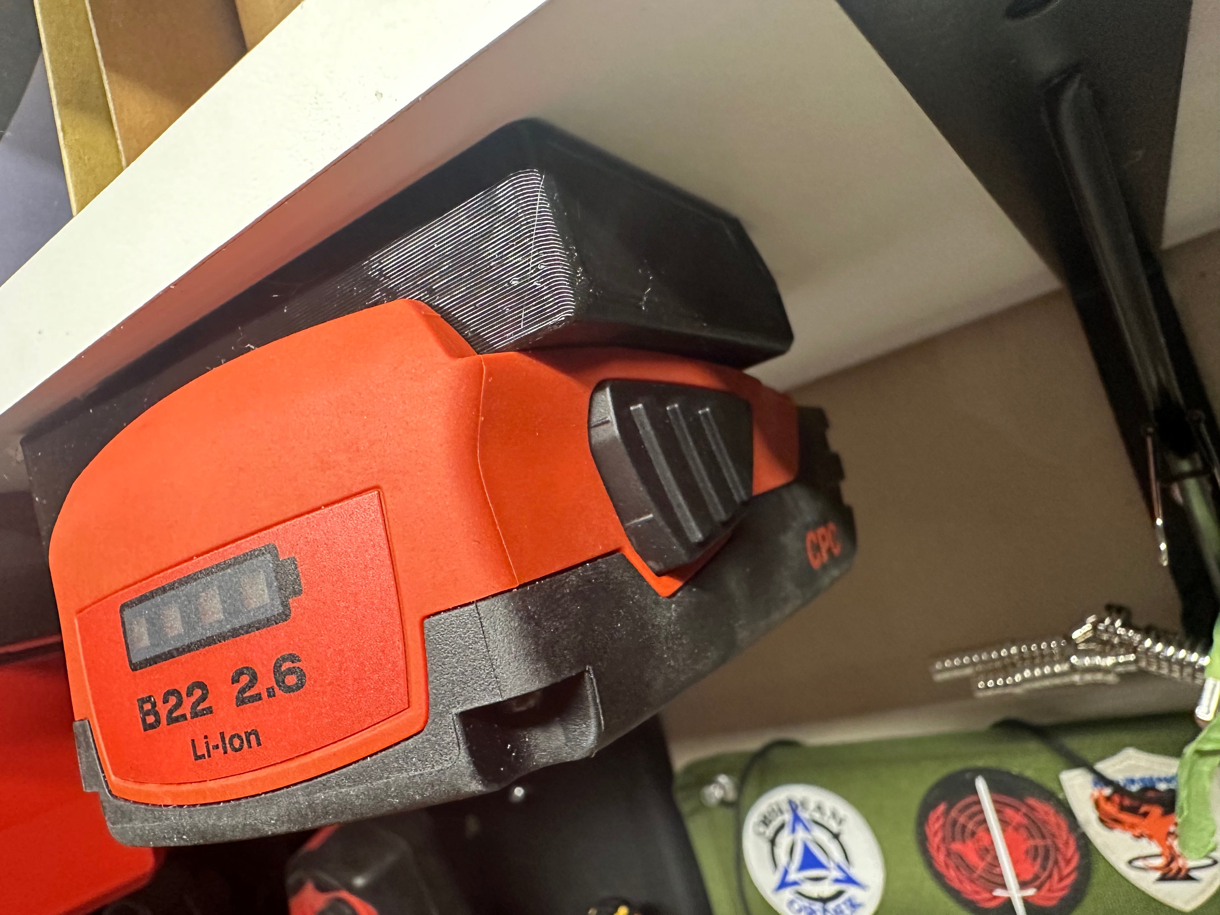 Hilti  battery hanger