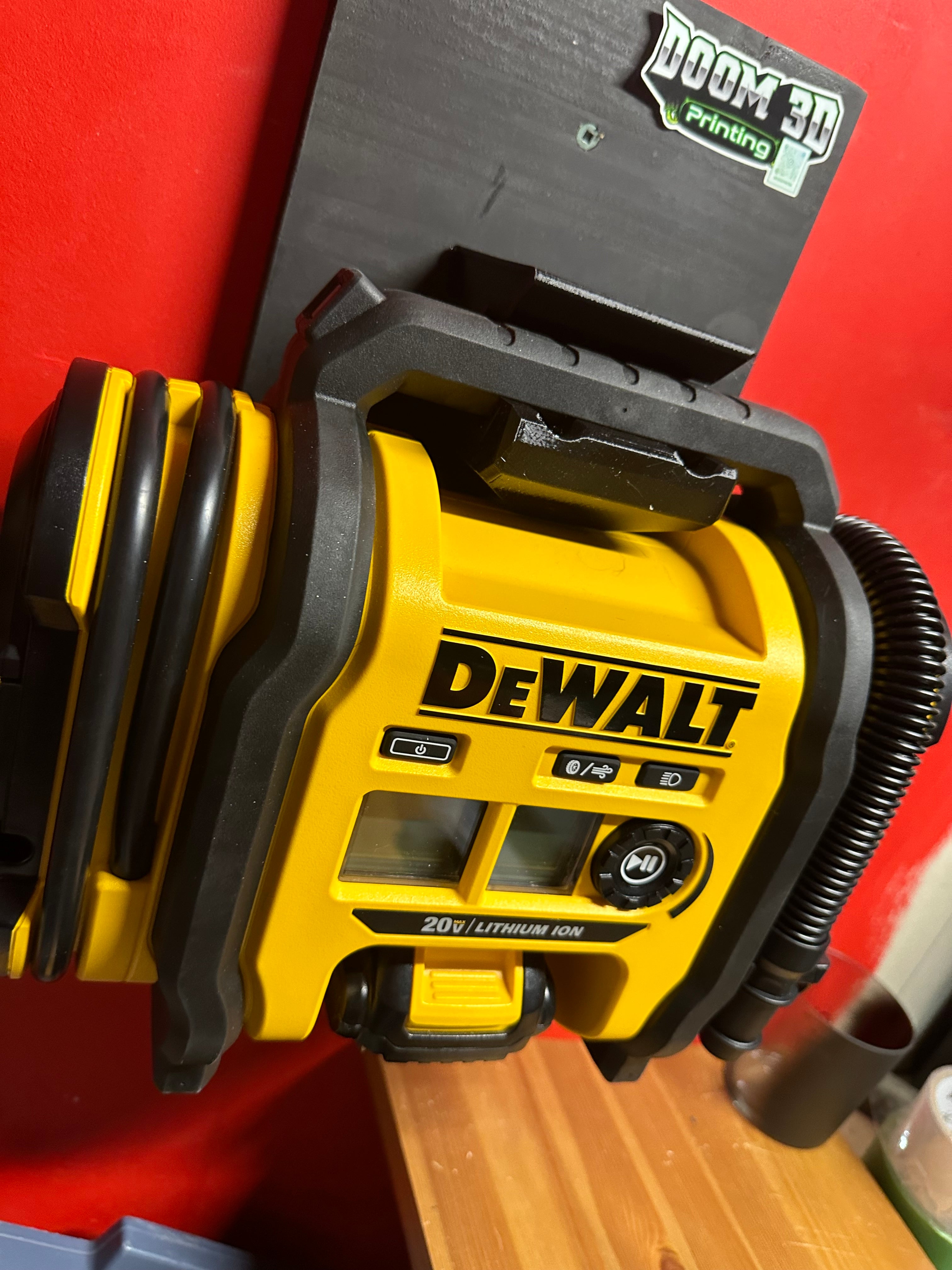 Dewalt Inflator wall mount