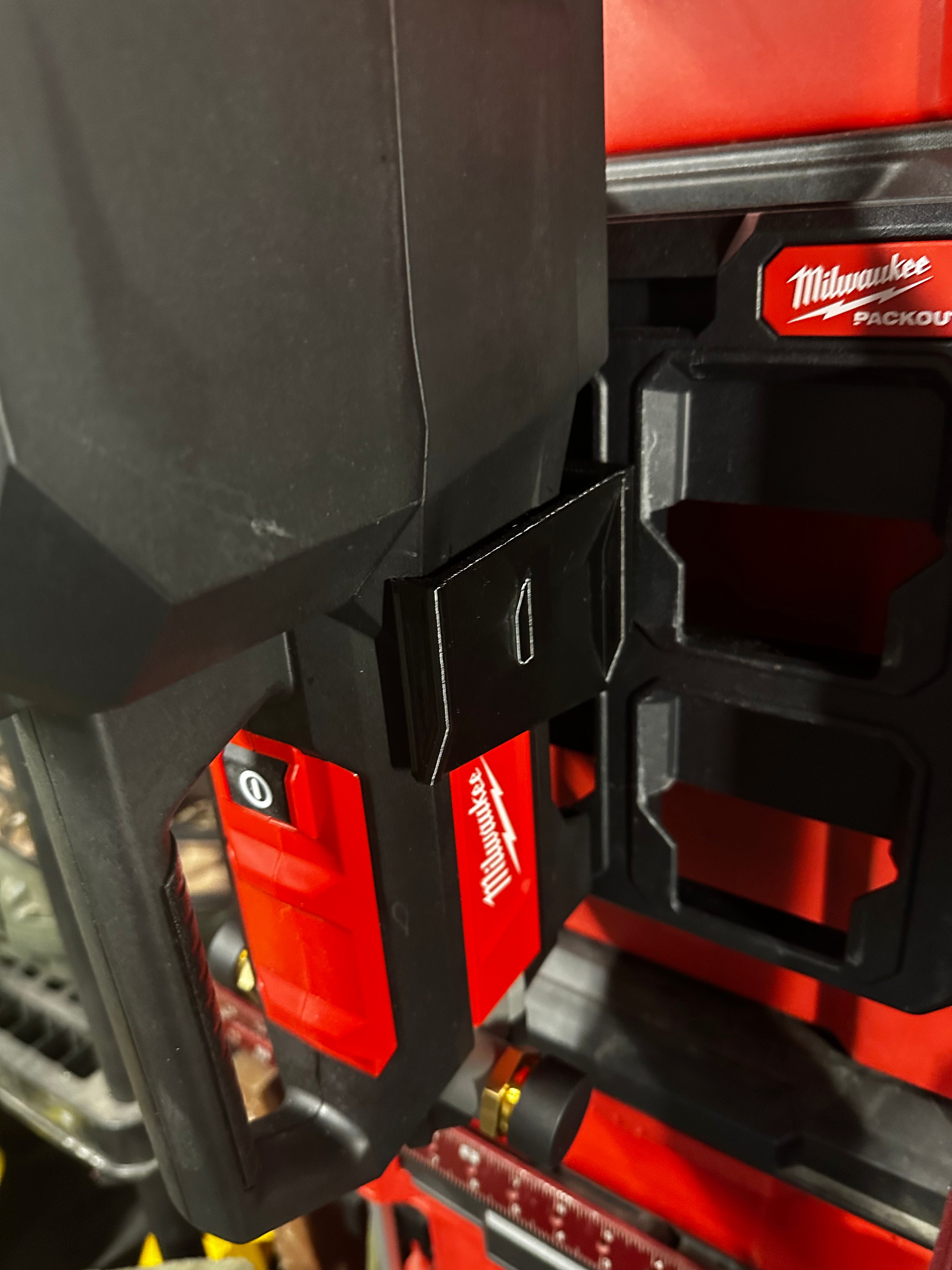 Milwaukee M18 Transfer pump hanger