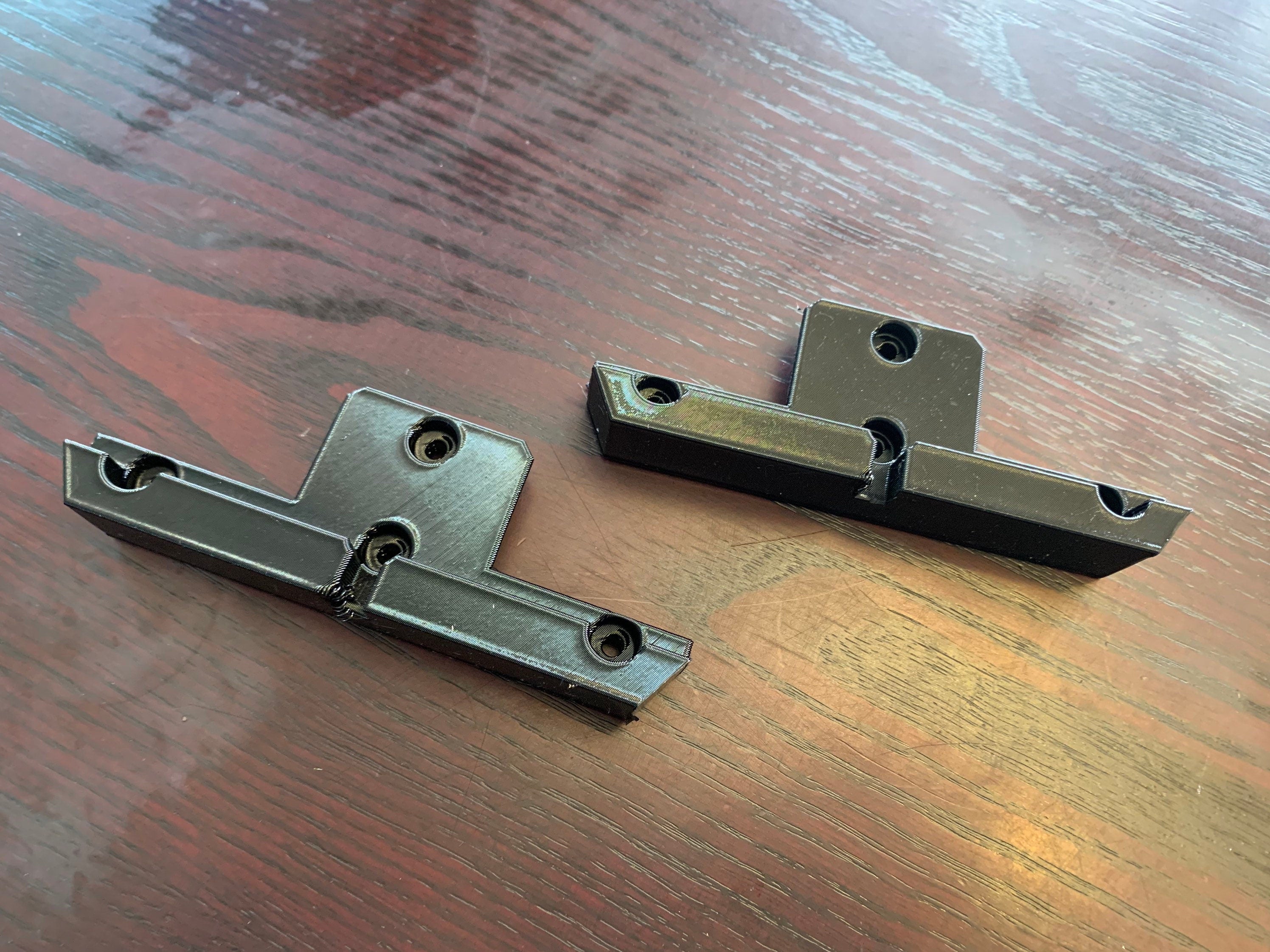 Milwaukee Crate hangers